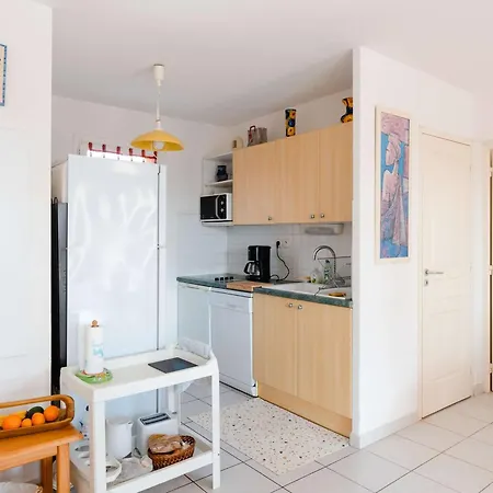 Apartment T4 Rez-de-jardin Proche Plage, Terrasse, Parking, 3 Chambres, Securisee - Fr-1-409-224